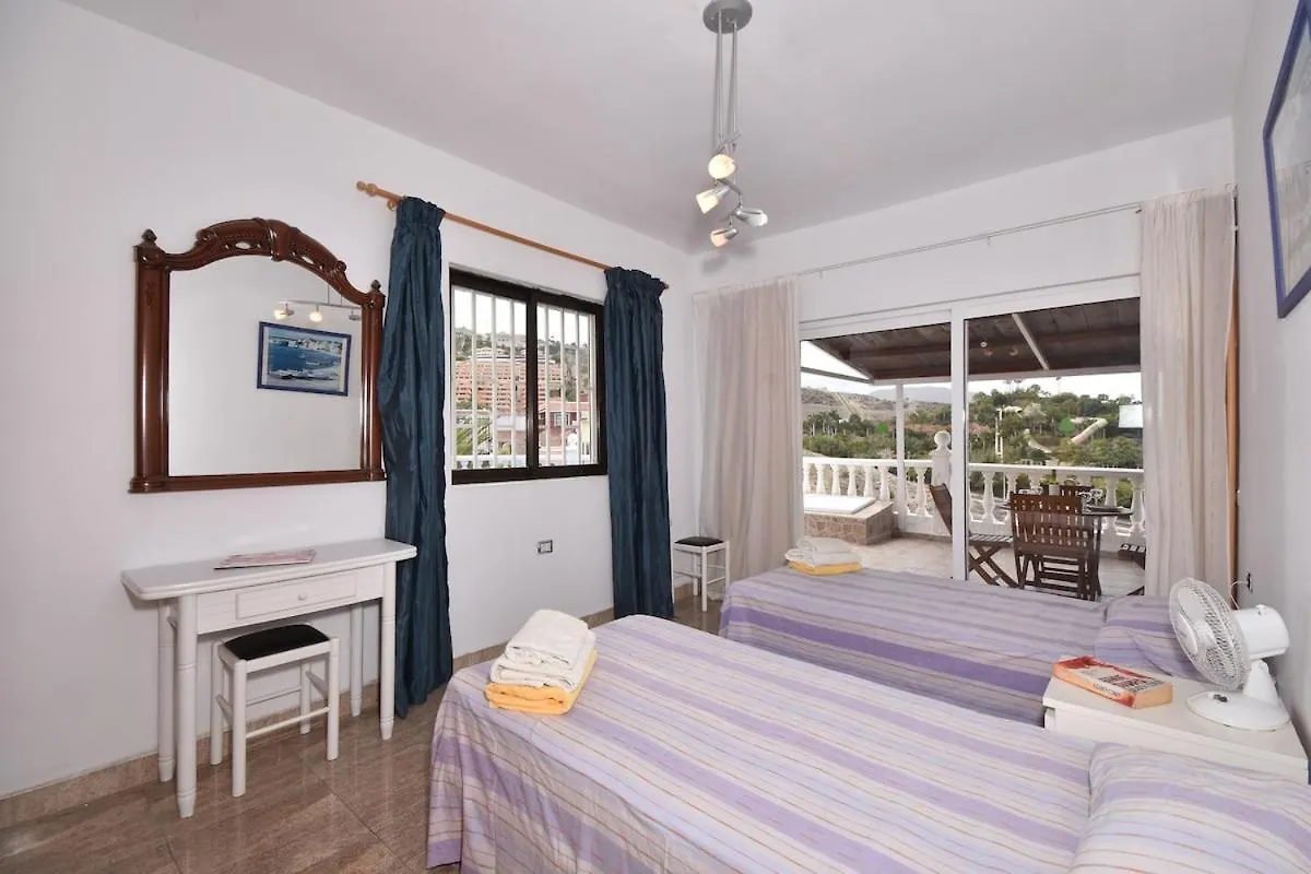 Villa Ana Lovely Central 2 Bedroom Villa Costa Adeje